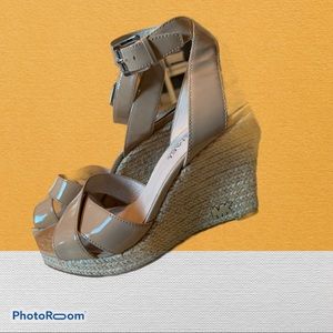 HOT🔥Michael Kors gently worn